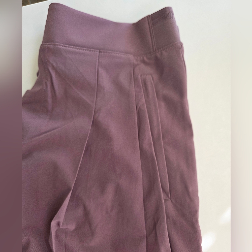 Athleta Brooklyn Heights High Rise Pleated Wide Leg Pants Mauve SZ 6 - Picture 3 of 11